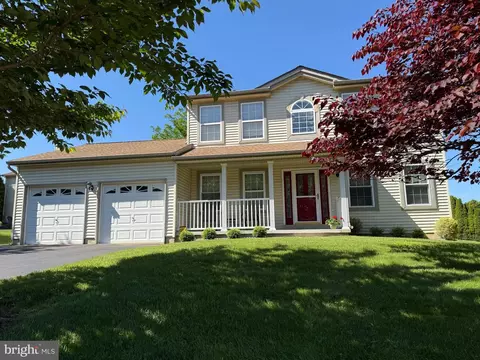 615 Nicole Dr, Southampton, PA 18966