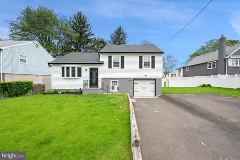465 4th Ave, Warminster, PA 18974