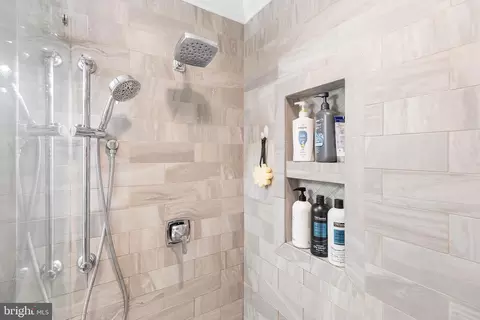 Bath - 48 Avalon Ct #2301, Doylestown, PA 18901 photo 4 of 4