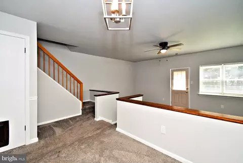 906 Clover Pl, Warminster, PA 18974 photo 11
