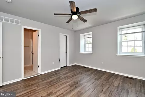 906 Clover Pl, Warminster, PA 18974 photo 24
