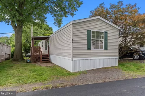 1302 Gibson Rd #35, Bensalem, PA 19020