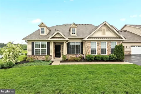 3354 Bushwood Dr, Perkasie, PA 18944