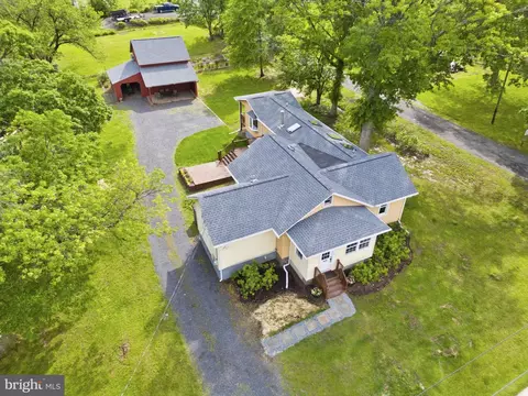 622 Washington Ave, Sellersville, PA 18960
