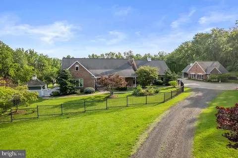 111 Rickert Rd, Sellersville, PA 18960
