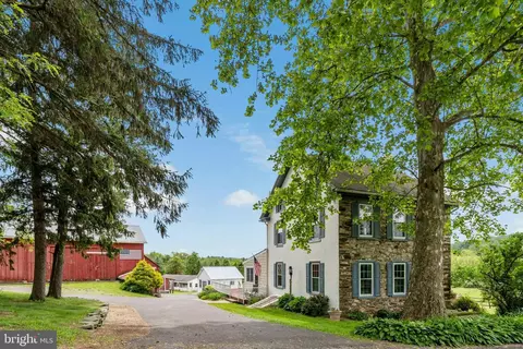218 Kintner Rd, Kintnersville, PA 18930