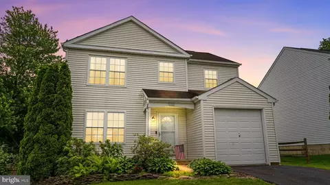 560 Paddock Cir, Telford, PA 18969