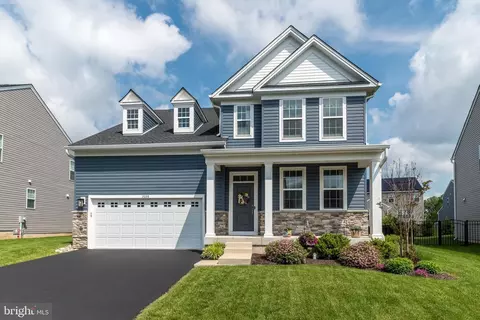2038 Morgan Creek Dr, Quakertown, PA 18951