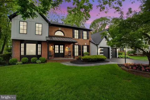 257 Norsam Dr, Langhorne, PA 19047