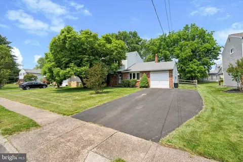 112 Gibson Ave, Warminster, PA 18974