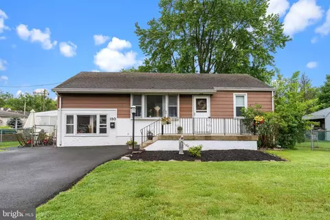 180 Lynch Dr, Southampton, PA 18966