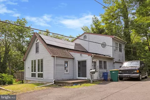 260 Wisteria Ave, Langhorne, PA 19047