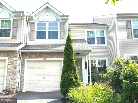 532 Coachwood Ct, Newtown, PA 18940