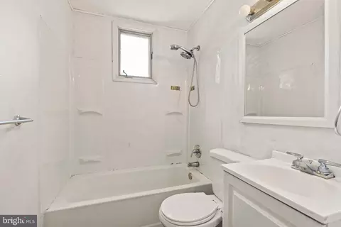 Bath - 2318 Prospect Ave, Croydon, PA 19021 photo 1 of 2