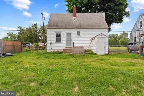Exterior - 2318 Prospect Ave, Croydon, PA 19021 photo 4 of 4