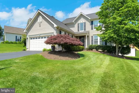 4547 Summerhill Dr, Doylestown, PA 18902