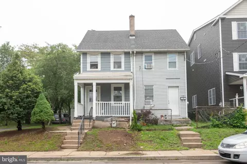 739 Spruce St, Bristol, PA 19007