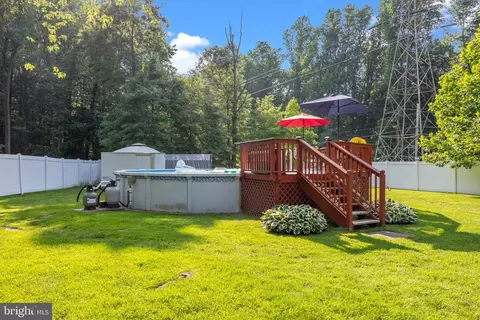 35 Long Loop Rd, Levittown, PA 19056 photo 29