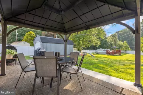 35 Long Loop Rd, Levittown, PA 19056 photo 25