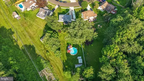 35 Long Loop Rd, Levittown, PA 19056 photo 35