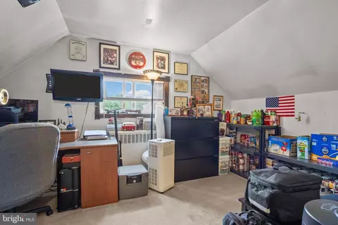35 Long Loop Rd, Levittown, PA 19056 photo 16