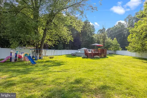 35 Long Loop Rd, Levittown, PA 19056 photo 28