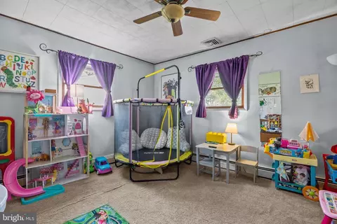 35 Long Loop Rd, Levittown, PA 19056 photo 13