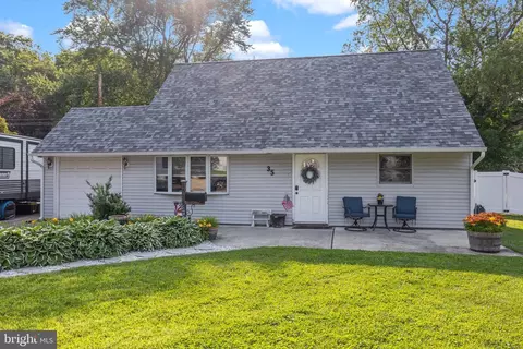35 Long Loop Rd, Levittown, PA 19056 photo 21