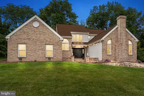 44 W Windrose Dr, Richboro, PA 18954