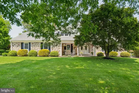 5615 S Deer Run Rd, Doylestown, PA 18902