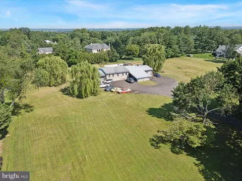 290 Hatboro Rd, Ivyland, PA 18974