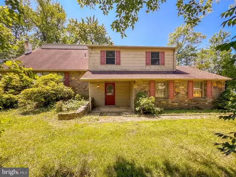 572 Lincoln Ave, Langhorne, PA 19047
