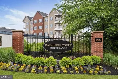 16342 River View Ct, Bristol, PA 19007