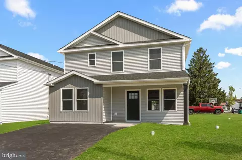 411 New York Ave, Croydon, PA 19021