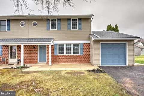 24 Essex Ct, Quakertown, PA 18951