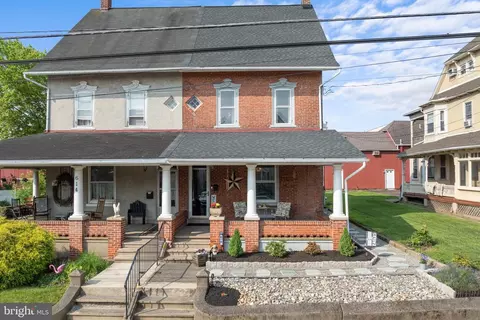 616 Arch St, Perkasie, PA 18944