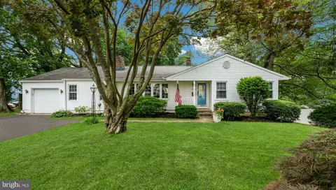 1226 Brownsville Rd, Feasterville Trevose, PA 19053