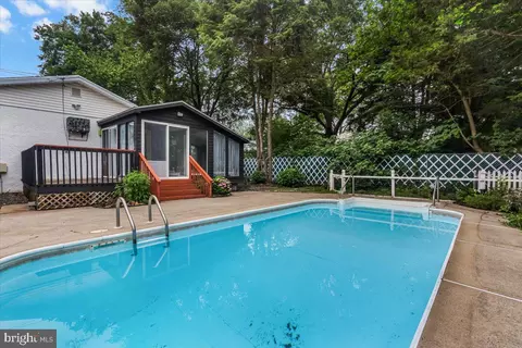 2149 Dixon Ave, Croydon, PA 19021 photo 25