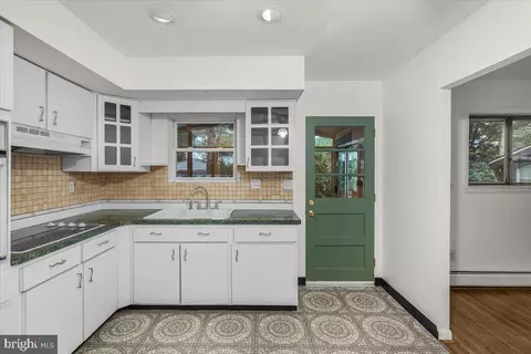 2149 Dixon Ave, Croydon, PA 19021 photo 11
