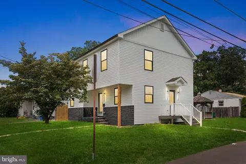 1315 Pennsylvania Ave, Croydon, PA 19021