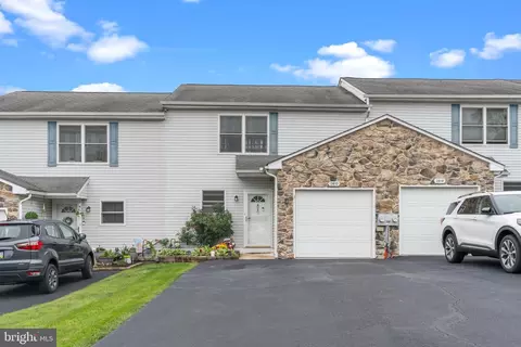 2610 Daniels Ln, Quakertown, PA 18951