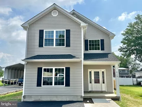 829 Third Ave, Croydon, PA 19021