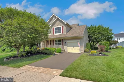 305 Orchard Ave, Langhorne, PA 19047