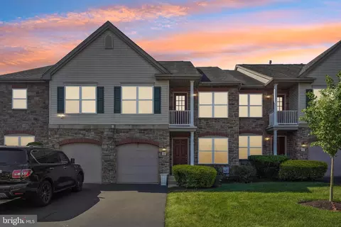 39 Sunrise Ct, Feasterville Trevose, PA 19053