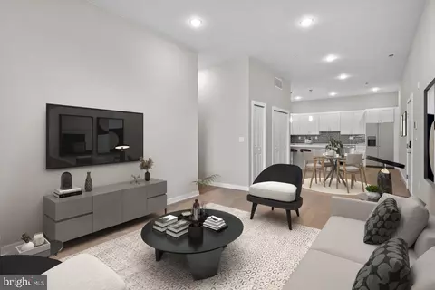 418 Jefferson Ave #10, Bristol, PA 19007