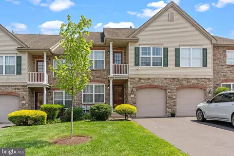 45 Sunrise Ct, Feasterville Trevose, PA 19053
