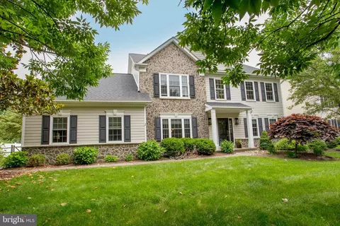 3879 Charter Club Dr, Doylestown, PA 18902