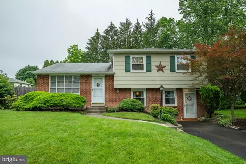 215 Murray Dr, Doylestown, PA 18901