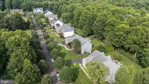 View/Area - 5262 Bailey Ct E, Doylestown, PA 18902 photo 3 of 4