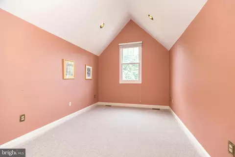 Bedroom - 5262 Bailey Ct E, Doylestown, PA 18902 photo 5 of 7